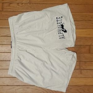 Alphalete Men's Wolf Head Mesh Short 6"